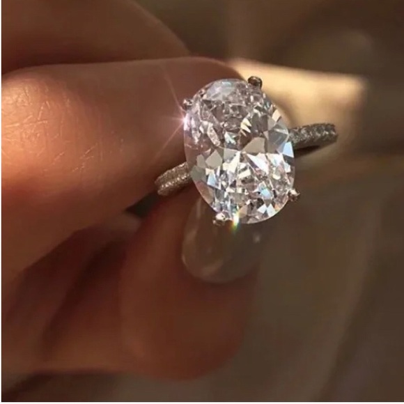 SILVER 3ct SIMULATED DIAMOND OVAL PAVE ENGAGEMENT WEDDING COCKTAIL RING - Picture 3 of 5